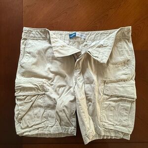 Old Navy Men's Tan Cargo Shorts